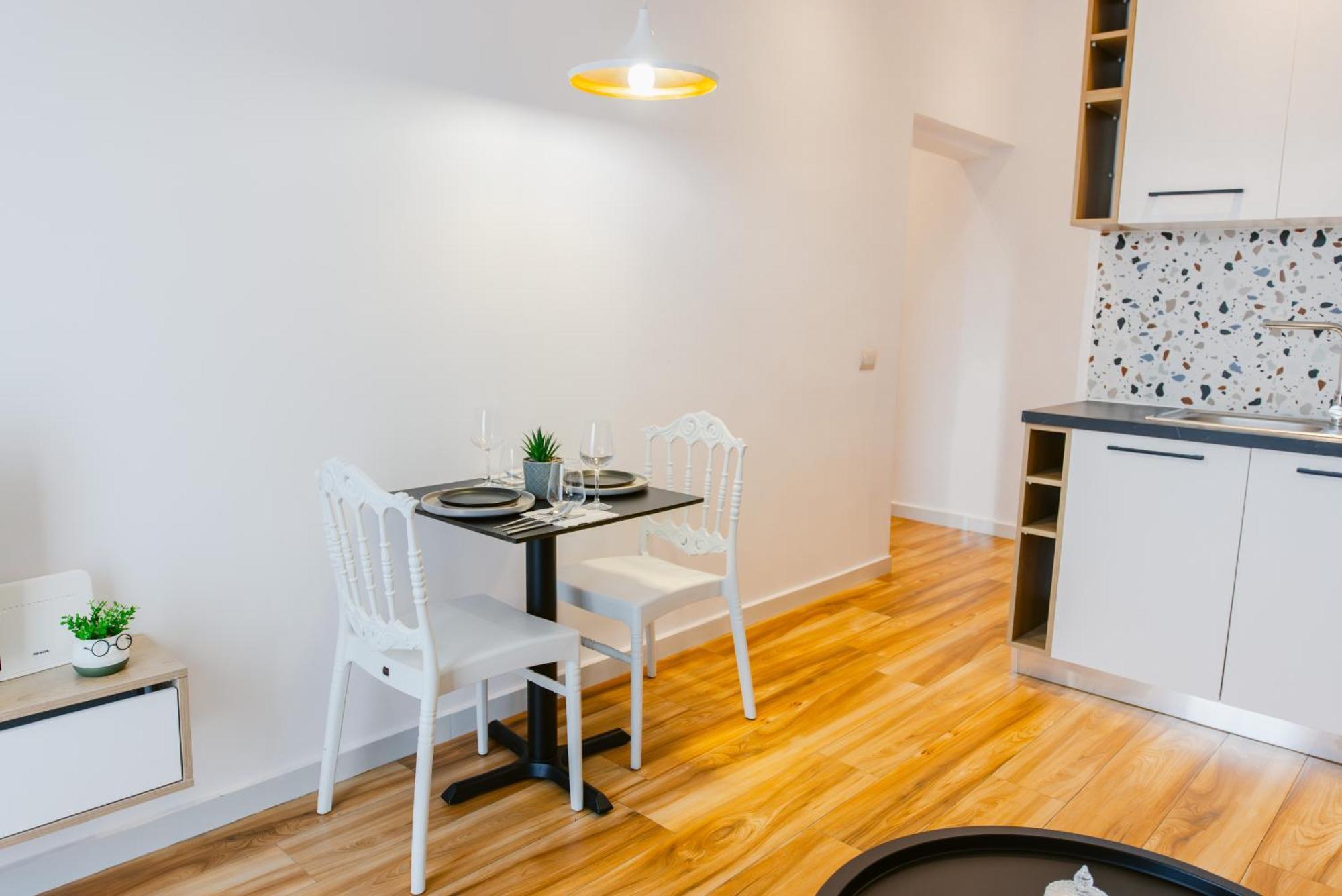 Durres Str Modern Apartments - The Nest Тирана Экстерьер фото